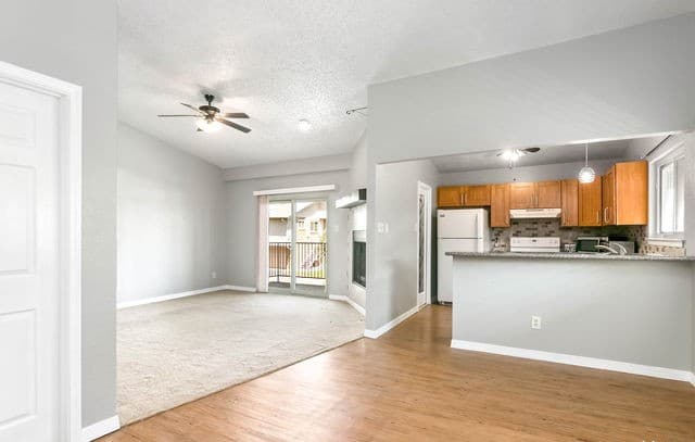 2-bedroom rental at 12610 Uhr Ln Unit 310 in San Antonio, TX — photo 4