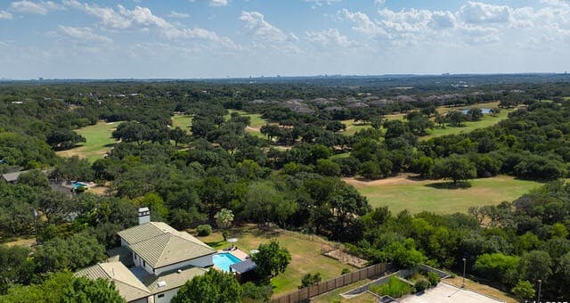 7-bedroom rental at 625 Paseo Canada St in Hollywood Park TX