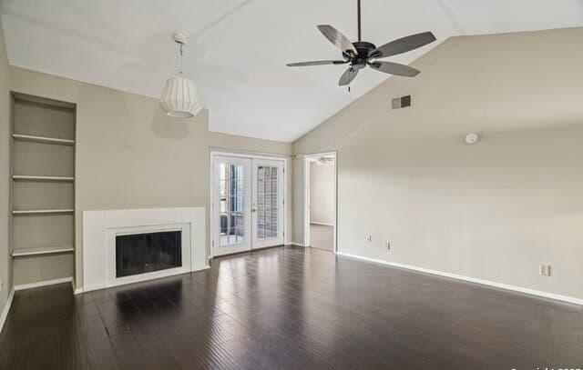 2-bedroom rental at 4212 Medical Dr Unit 212 in San Antonio, TX — photo 3