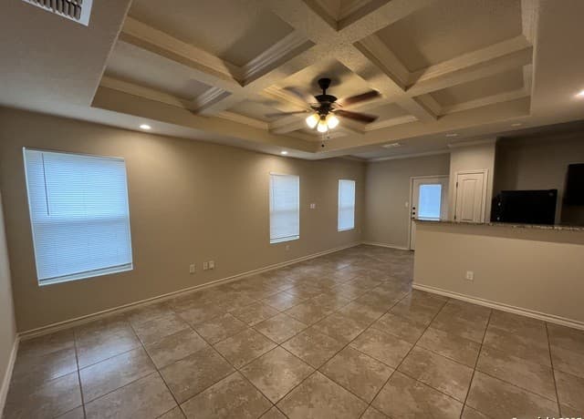 3-bedroom rental at 7006 Donovan Way Unit 101 in San Antonio, TX — photo 2