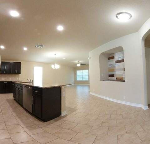 4-bedroom rental at 15525 Gray Catbird in San Antonio, TX — photo 4