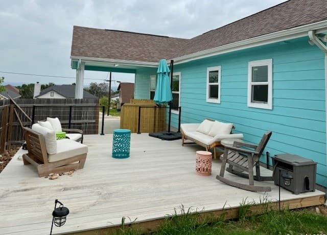 3-bedroom rental at 1285 Live Oak in Spring Branch, TX — photo 4