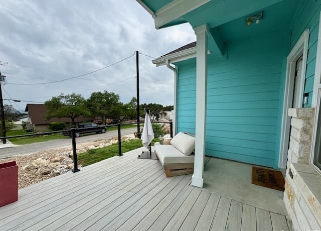 3-bedroom rental at 1285 Live Oak in Spring Branch, TX — photo 5