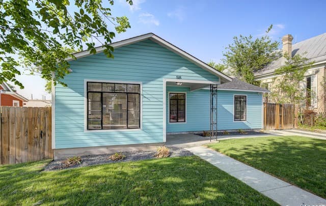 4-bedroom rental at 515 Nolan in San Antonio, TX — photo 3