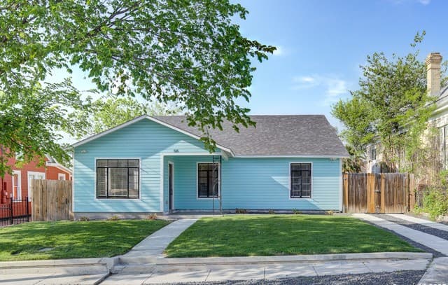 4-bedroom rental at 515 Nolan in San Antonio, TX — photo 4