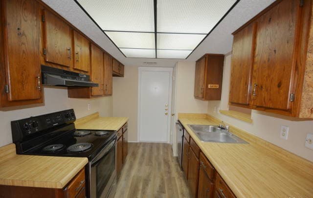 3-bedroom rental at 9231 RidgeTown in San Antonio, TX — photo 4
