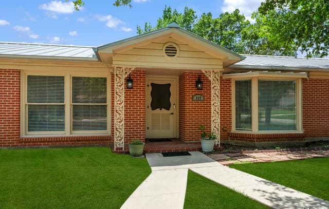 3-bedroom rental at 117 Danube in Castle Hills TX