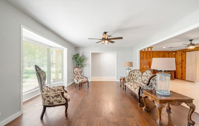 3-bedroom rental at 117 Danube in Castle Hills, TX — photo 4