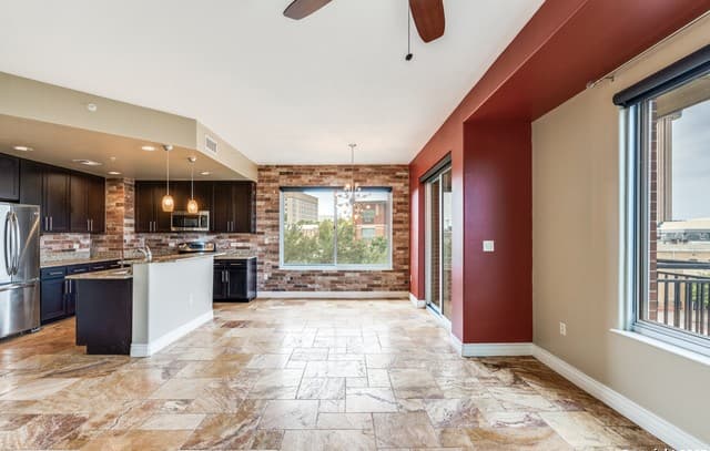 2-bedroom rental at 215 N Center St Unit APT 307 in San Antonio TX