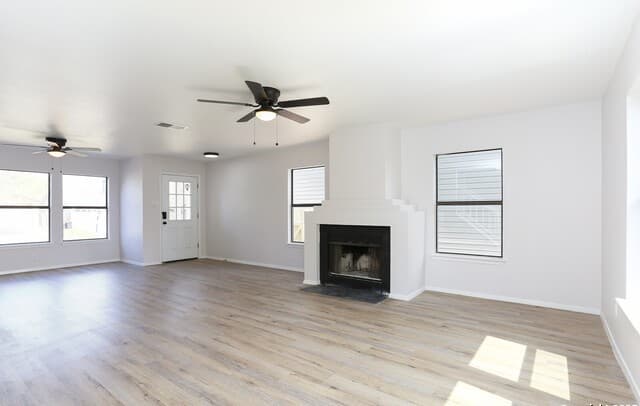 3-bedroom rental at 6870 Flaming Ridge in Converse, TX — photo 4