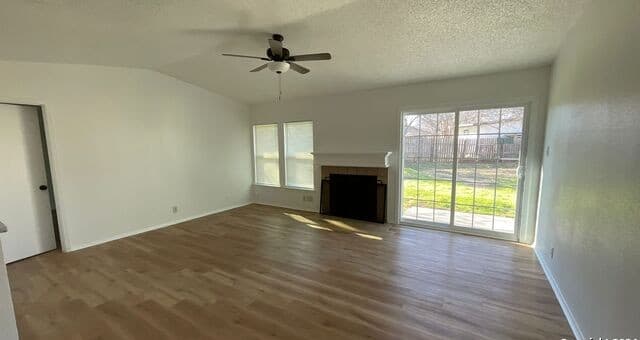 2-bedroom rental at 11771 Spring Song in San Antonio, TX — photo 2