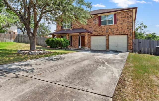 5-bedroom rental at 25002 Silverstone in San Antonio TX