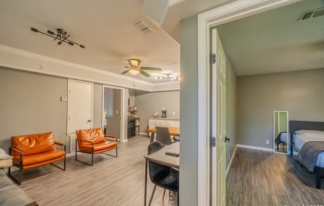 2-bedroom rental at 125 Hess Unit 202 in San Antonio, TX — photo 2