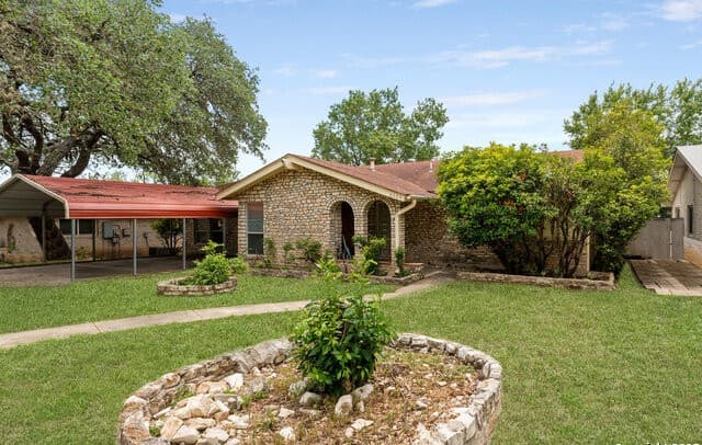 4-bedroom rental at 6323 Forest Bnd in San Antonio TX