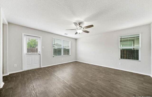 5-bedroom rental at 11423 Blackmore Leap in San Antonio, TX — photo 2