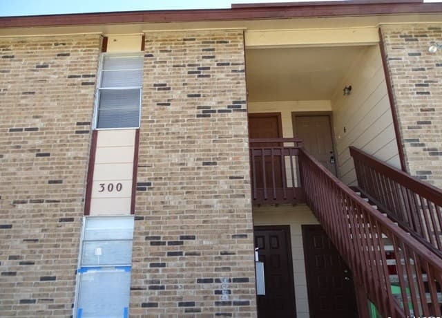 1-bedroom rental at 300 Moursund Blvd. Unit 4 in San Antonio TX