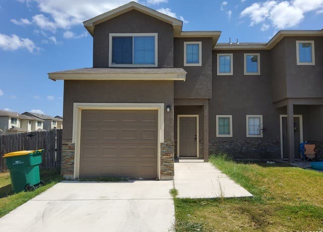 3-bedroom rental at 8712 Vista De Nubes in Converse TX