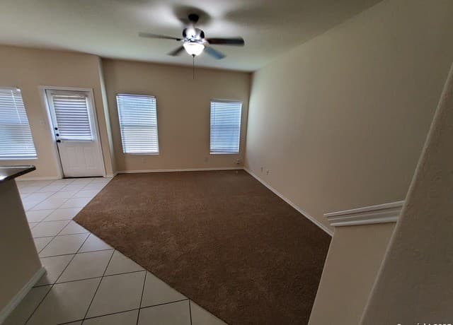 3-bedroom rental at 8712 Vista De Nubes in Converse, TX — photo 4