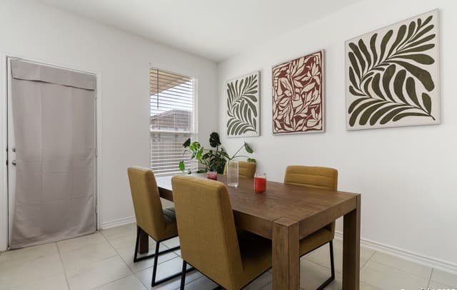 3-bedroom rental at 11538 Hocus Pocus in San Antonio, TX — photo 4