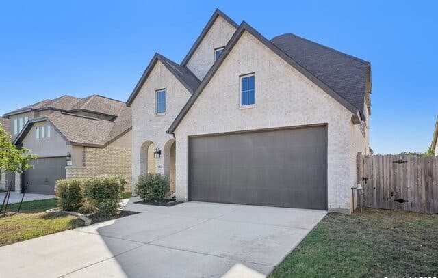 4-bedroom rental at 10833 Coppola in San Antonio, TX — photo 2