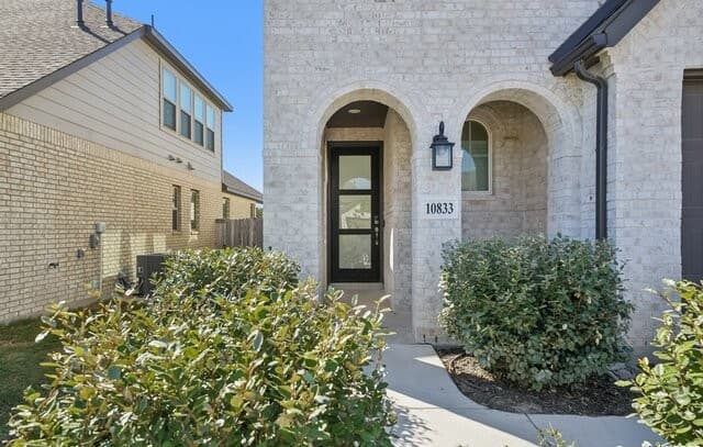 4-bedroom rental at 10833 Coppola in San Antonio, TX — photo 4
