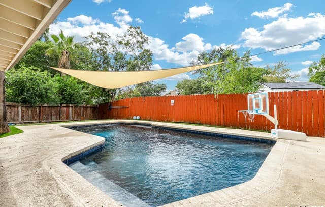 3-bedroom rental at 13319 Stairock in San Antonio TX