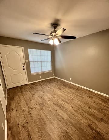 2-bedroom rental at 844 E Sunshine Dr Unit 401 in San Antonio, TX — photo 3