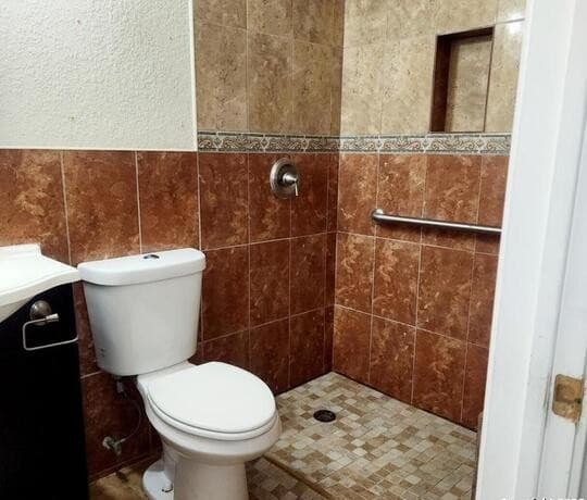 3-bedroom rental at 3826 Miho in San Antonio, TX — photo 3