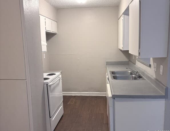 2-bedroom rental at 2018 Anchor Dr Unit B in San Antonio TX