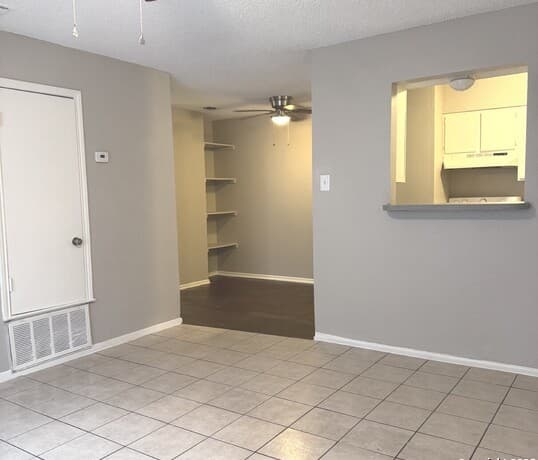2-bedroom rental at 2018 Anchor Dr Unit B in San Antonio, TX — photo 5