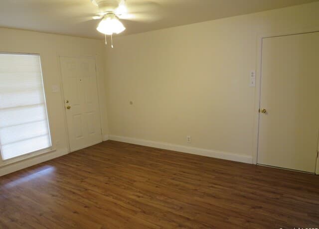 3-bedroom rental at 419 Anton Dr in San Antonio, TX — photo 2