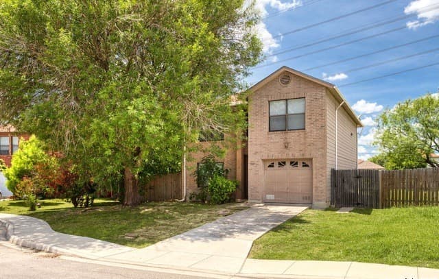 4-bedroom rental at 7807 Clipper Pass in San Antonio TX