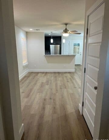 3-bedroom rental at 736 Abigail Alley in San Antonio, TX — photo 4