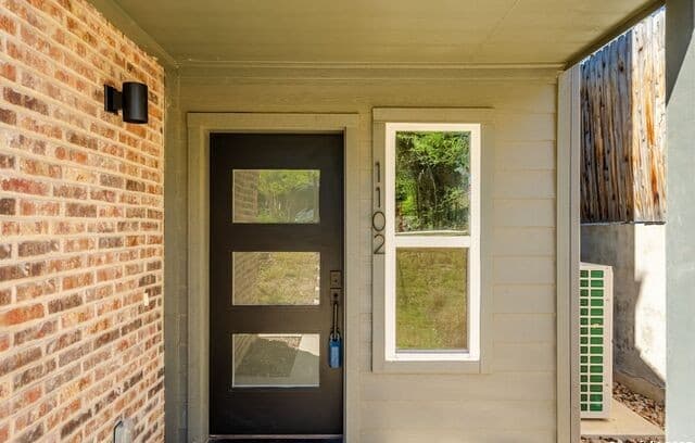 3-bedroom rental at 419 Ira Avenue Unit 1102 in San Antonio, TX — photo 2