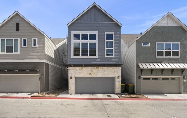 3-bedroom rental at 5843 Whitby Unit UNIT 44 in San Antonio TX