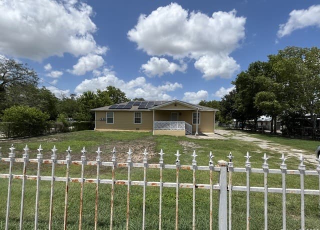 3-bedroom rental at 1243 Gillette Blvd in San Antonio TX