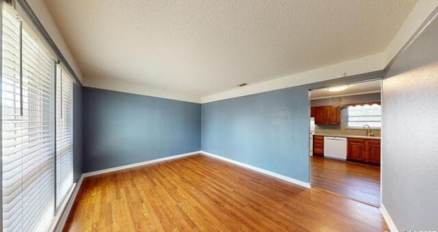 4-bedroom rental at 7107 Westshire Dr. in San Antonio, TX — photo 4
