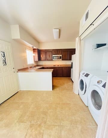 2-bedroom rental at 3678 Hidden Dr Unit 1103 in San Antonio, TX — photo 2