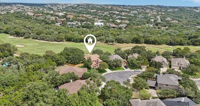 5-bedroom rental at 25218 Shinnecock Trail in San Antonio TX