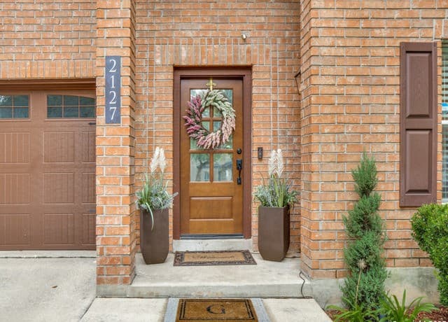 4-bedroom rental at 2127 Encanto Ridge in San Antonio, TX — photo 3