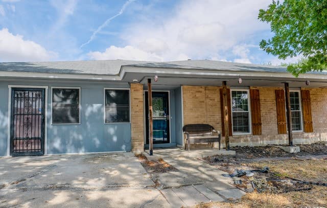 3-bedroom rental at 313 Renee in Converse, TX — photo 2
