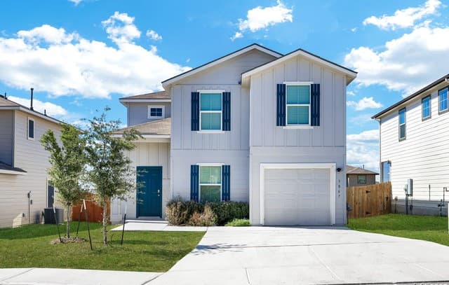 5-bedroom rental at 5867 Kendall Pr in San Antonio TX
