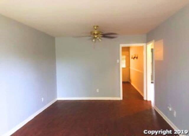 2-bedroom rental at 213 Sunnyland Dr in San Antonio, TX — photo 2
