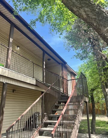 2-bedroom rental at 538 Dukeway Dr Unit D in Universal City, TX — photo 2