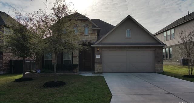 3-bedroom rental at 6414 Dylan Fern in San Antonio, TX — photo 2