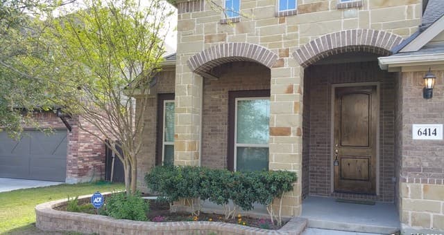 3-bedroom rental at 6414 Dylan Fern in San Antonio, TX — photo 3