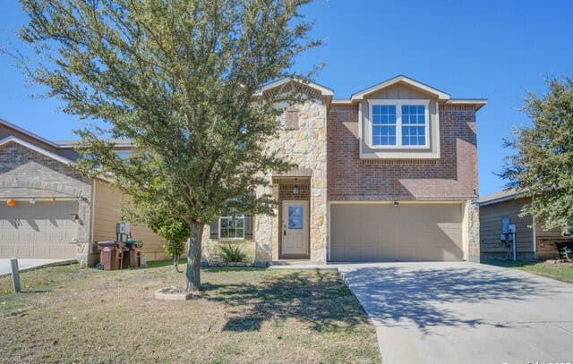 3-bedroom rental at 8907 Preserve Trail in San Antonio, TX — photo 3