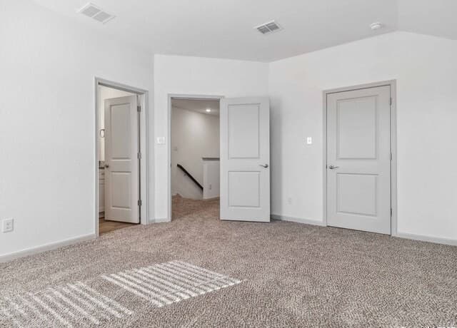 3-bedroom rental at 10203 Tulipwood Run Unit 101 in San Antonio, TX — photo 5