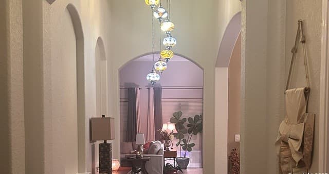 3-bedroom rental at 6934 Laura HTS in Schertz, TX — photo 3
