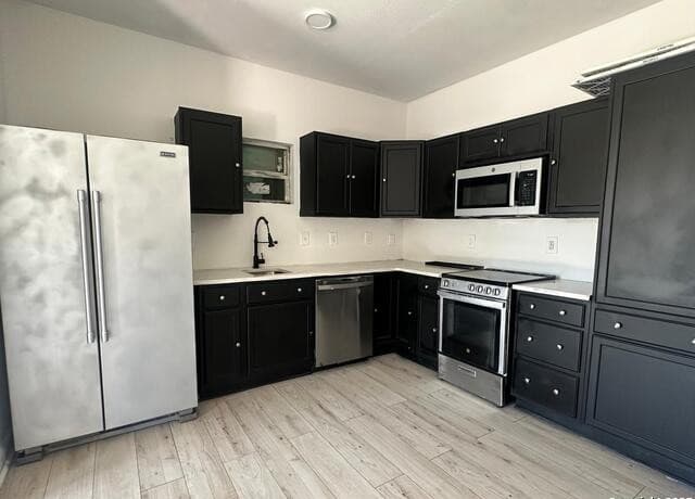 3-bedroom rental at 1431 Crockett in San Antonio, TX — photo 4